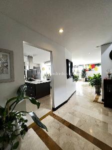 Apartamento de 3 alcobas en venta en La Arboleda, Cali, 220 m² · foto 10 de 14