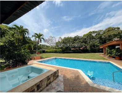 Casa de 4 alcobas en venta en Pance, Cali, 400 m² · foto 3 de 19