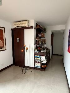 Apartamento de 3 alcobas en venta en Aguacatal, Cali, 183 m² · foto 7 de 17