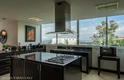 Casa de 5 alcobas en venta en Menga, Cali · foto 17 de 20