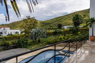 Casa de 5 alcobas en venta en Menga, Cali · foto 8 de 20