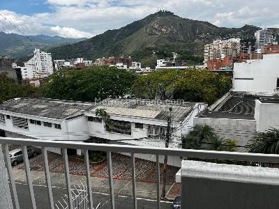 Apartamento de 3 alcobas en venta en La Arboleda, Cali, 144 m² · foto 5 de 17