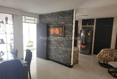 Casa de 4 alcobas en venta en La Flora, Cali, 210 m² · foto 2 de 8