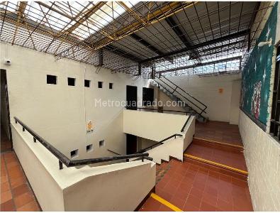 Casa de 5 alcobas en venta en San Antonio, Cali, 754 m² · foto 19 de 20