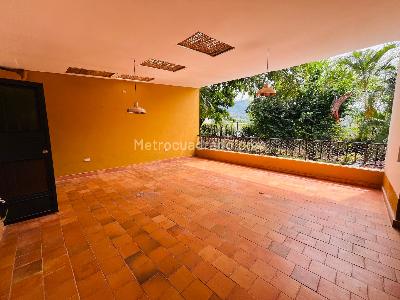 Casa de 3 alcobas en venta en Bella Suiza, Cali, 138 m² · foto 9 de 20