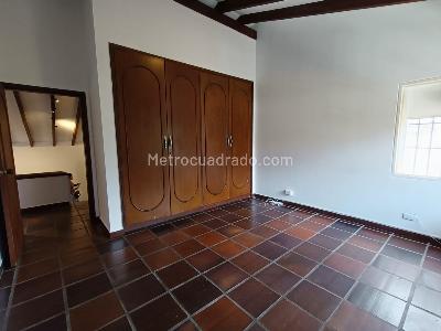 Casa de 4 alcobas en venta en Santa Rita, Cali, 350 m² · foto 14 de 20