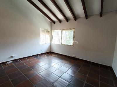 Casa de 4 alcobas en venta en Santa Rita, Cali, 350 m² · foto 15 de 20