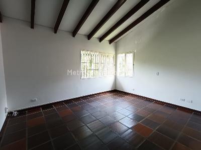 Casa de 4 alcobas en venta en Santa Rita, Cali, 350 m² · foto 19 de 20