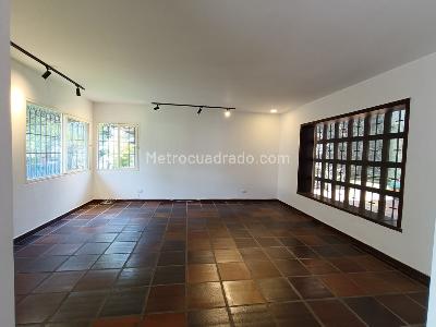 Casa de 4 alcobas en venta en Santa Rita, Cali, 350 m² · foto 3 de 20