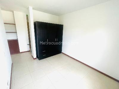 Apartamento de 3 alcobas en venta en Valle Del Lili, Cali, 75 m² · foto 4 de 15