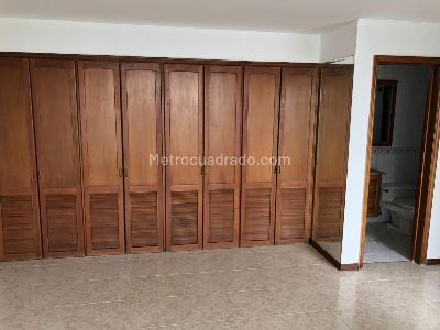 Apartamento en venta en Granada, Cali · foto 7 de 16