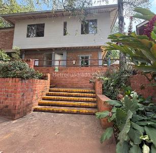 Casa de 5 alcobas en venta en Bella Suiza, Cali, 386 m² · foto 5 de 12