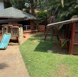 Casa de 5 alcobas en venta en Bella Suiza, Cali, 386 m² · foto 8 de 12