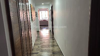 Apartamento de 4 alcobas en venta en Santa Teresita, Cali, 176 m² · foto 12 de 13