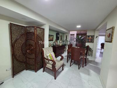 Casa de 3 alcobas en venta en Quintas De Don Simon, Cali, 150 m² · foto 2 de 17