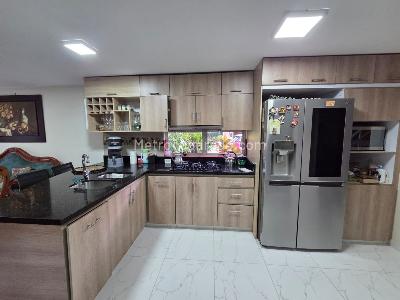 Casa de 3 alcobas en venta en Quintas De Don Simon, Cali, 150 m² · foto 5 de 17