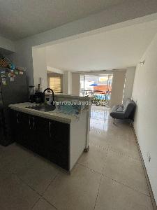 Apartamento de 2 alcobas en venta en La Flora, Cali, 76 m² · foto 3 de 13