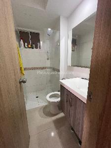 Apartamento de 2 alcobas en venta en La Flora, Cali, 76 m² · foto 8 de 13