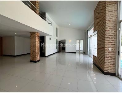 Casa de 3 alcobas en venta en Cristales, Cali, 450 m² · foto 10 de 10