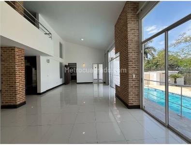 Casa de 3 alcobas en venta en Cristales, Cali, 450 m² · foto 9 de 10