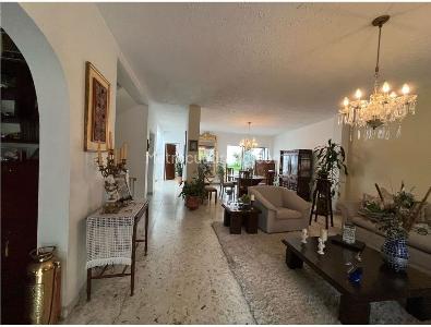 Casa de 3 alcobas en venta en Santa Rita, Cali, 316 m² · foto 7 de 11