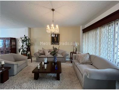 Casa de 3 alcobas en venta en Santa Rita, Cali, 316 m² · foto 8 de 11