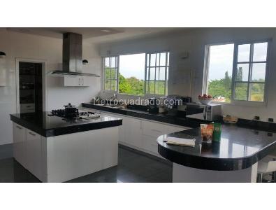 Casa de 5 alcobas en venta en Pance, Cali, 1656 m² · foto 9 de 13
