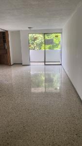 Apartamento en venta en Granada, Cali · foto 3 de 15