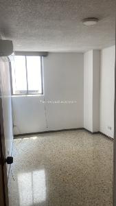 Apartamento en venta en Granada, Cali · foto 4 de 15