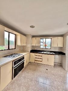 Apartamento de 3 alcobas en venta en Santa Teresita, Cali, 180 m² · foto 3 de 16