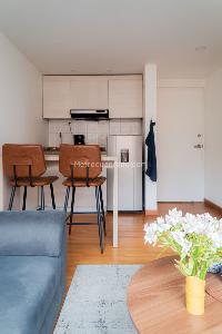 Apartaestudio en arriendo en Los Rosales, Bogotá, 42 m² · foto 2 de 12