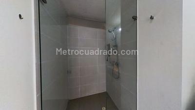 Apartamento de 3 alcobas en venta en Chico, Bogotá, 73 m² · foto 8 de 16