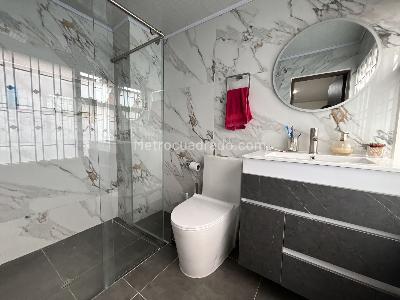 Casa de 5 alcobas en venta en Olaya Herrera, Bogotá, 390 m² · foto 11 de 20