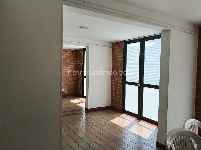 Apartamento en venta en Los Pinos, Bogotá · foto 4 de 19