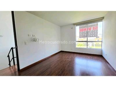 Casa de 3 alcobas en venta en Mallorca 1, Mosquera, 104 m² · foto 8 de 16