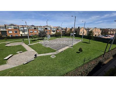 Casa de 3 alcobas en venta en Mallorca 1, Mosquera, 104 m² · foto 15 de 16