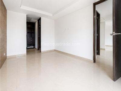Apartamento de 3 alcobas en venta en Normandia Del Parque, Funza, 82 m² · foto 2 de 8