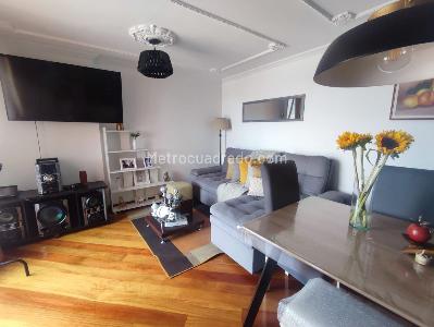Apartamento de 3 alcobas en venta en Modelia Occidental, Bogotá, 72 m² · foto 2 de 16