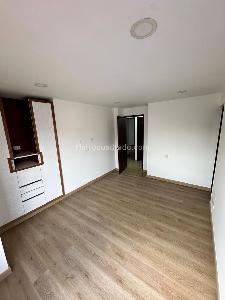 Apartamento en venta en Quinta Paredes, Bogotá · foto 13 de 19