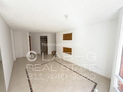 Apartamento en venta en Quinta Paredes, Bogotá · foto 2 de 20