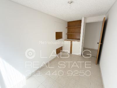 Apartamento en venta en Quinta Paredes, Bogotá · foto 9 de 20