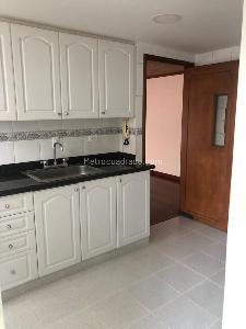 Apartamento en venta en Santa Barbara Central, Bogotá · foto 11 de 19