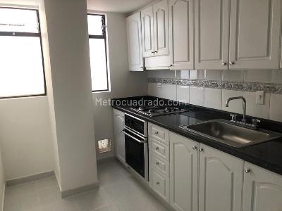 Apartamento en venta en Santa Barbara Central, Bogotá · foto 8 de 19