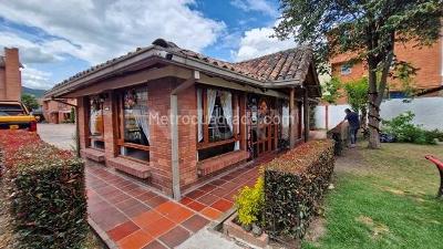 Casa de 3 alcobas en venta en Riofrio El Otoño, Chía, 154 m² · foto 14 de 17