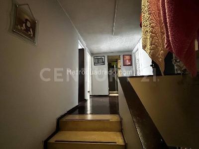Casa de 4 alcobas en venta en Barrio Aloha Marsella, Bogotá, 140 m² · foto 11 de 13