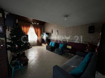 Casa de 4 alcobas en venta en Barrio Aloha Marsella, Bogotá, 140 m² · foto 13 de 13