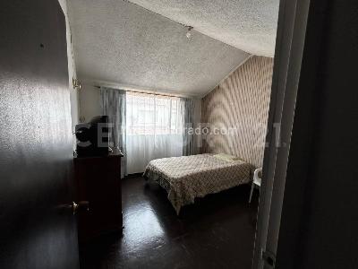Casa de 4 alcobas en venta en Barrio Aloha Marsella, Bogotá, 140 m² · foto 6 de 13