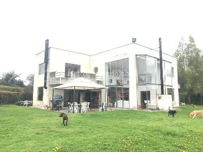 Casa de 4 alcobas en venta en Buyara Ii, Chía · foto 1 de 20