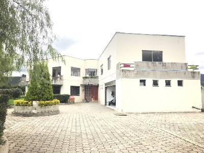 Casa de 4 alcobas en venta en Buyara Ii, Chía · foto 2 de 20