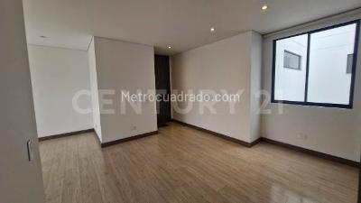 Apartamento en venta en Nueva Autopista, Bogotá · foto 2 de 14